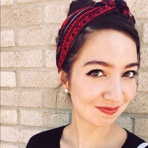 Meet your Posher, Sarah